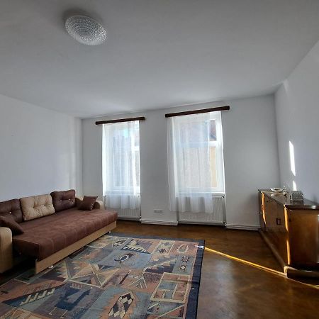 Cozy Apartment In The Heart Of Сибиу Екстериор снимка