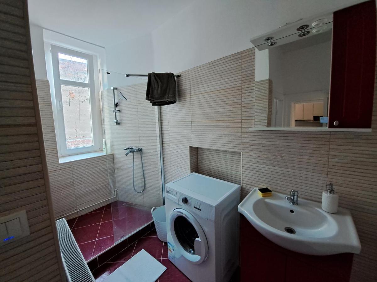 Cozy Apartment In The Heart Of Сибиу Екстериор снимка